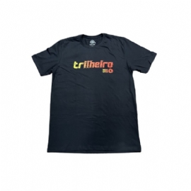 CAMISETA ES TRILHEIRO NEW PRETO WIDE OPEN